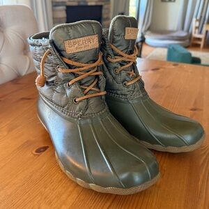 Sperry Women's Saltwater Quilted Duck Boots